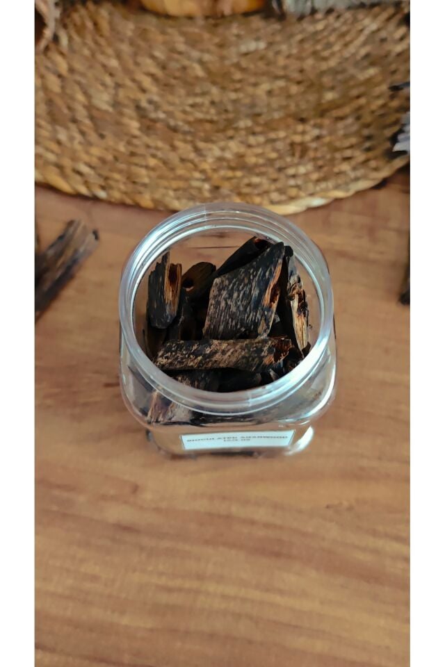 İnoculated Agarwood Aşılanmış Oud Kokusu