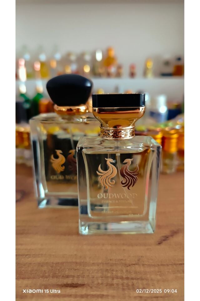 Pivione Oud Wood De Lüxe Kalite Çiçeksi Kokan Muadil Kadın Parfümü
